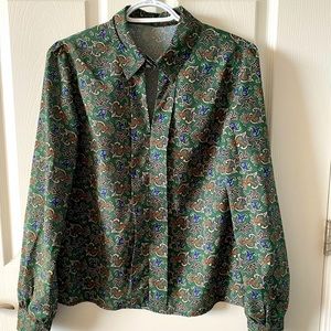 Long sleeve , button Dow blouse